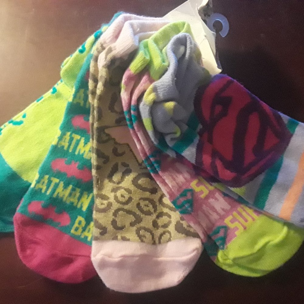 DC COMICS SUPERMAN GIRL'S 5 PR ANKLE SOCKS NEW